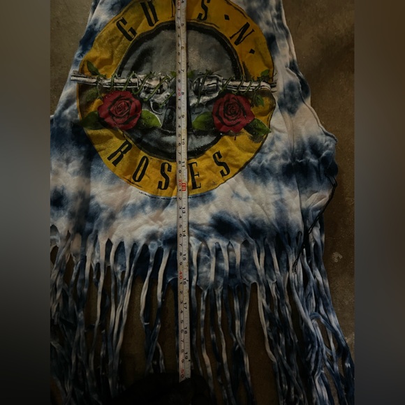 Guns and roses t shirt size small - Picture 2 of 6